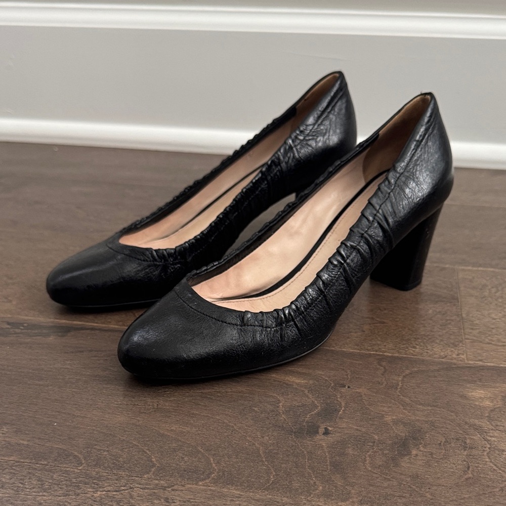 Prada Black Leather Block Heel Pumps – Size 37